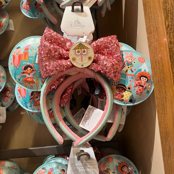 Disney Rare “It’s a small world” Minnie ears - Picture 1 of 3